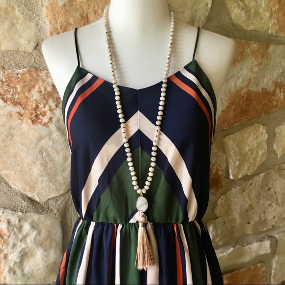 Anthropologie Spring Forward Druzy Quartz Necklace - Picture 4 of 7